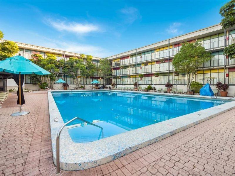 Quality Inn & Suites Conference Center Winter Haven Exteriör bild