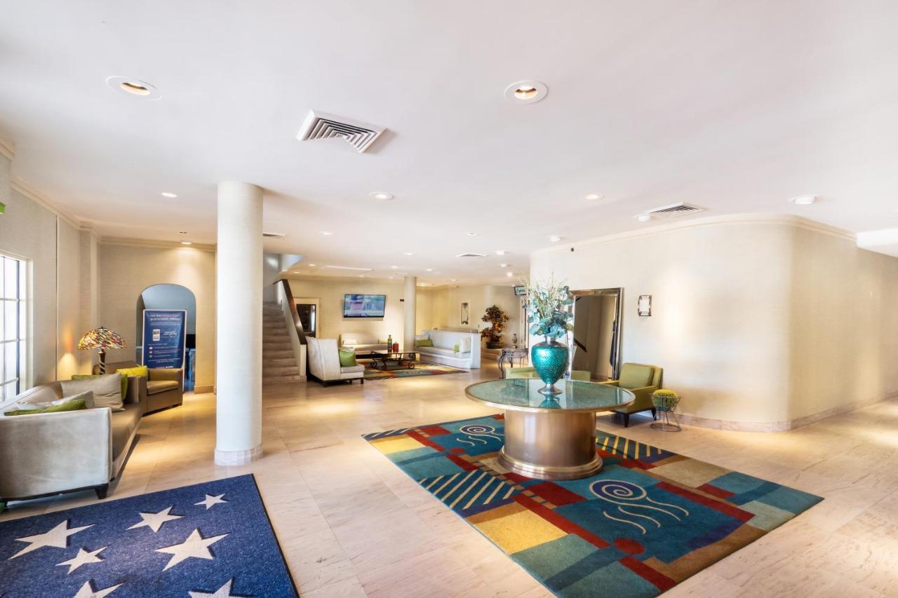 Quality Inn & Suites Conference Center Winter Haven Exteriör bild